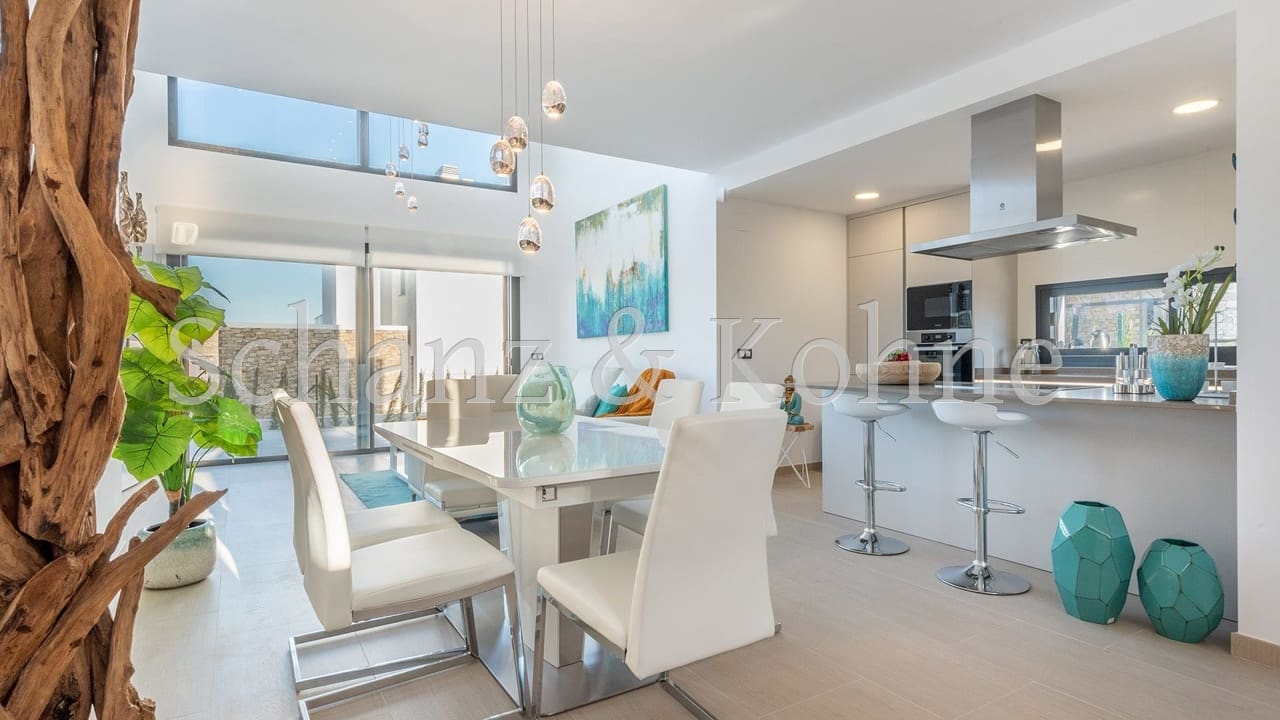 3 bedroom Villa for sale in Colonia de Sant Pere / Colonia de San Pedro - € 1,270,000 (Ref: 9841605)
