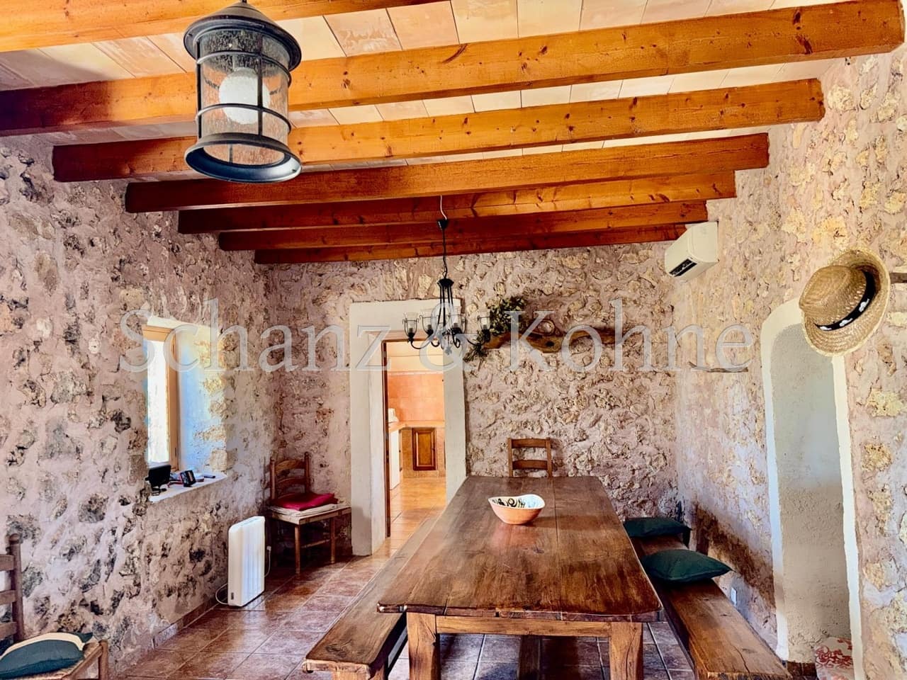 4 soveværelse Finca/Landehus til leje i Sencelles med swimmingpool - € 5.000 (Ref: 9872300)