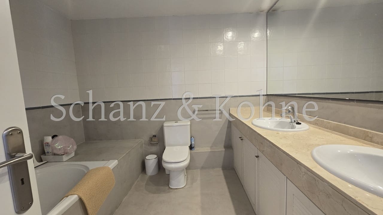 3 quarto Moradia para venda em Genova com piscina - 1 500 000 € (Ref: 9913790)