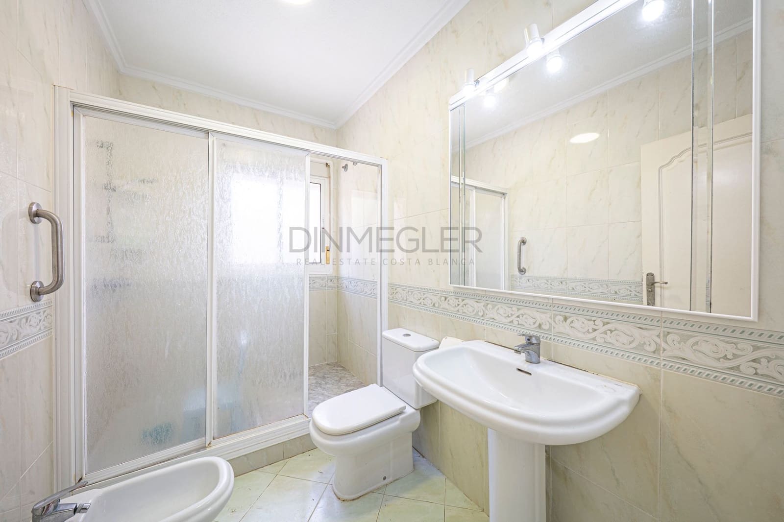 3 Zimmer Villa zu verkaufen in Dona Pepa mit Pool - 399.000 € (Ref: 10030554)