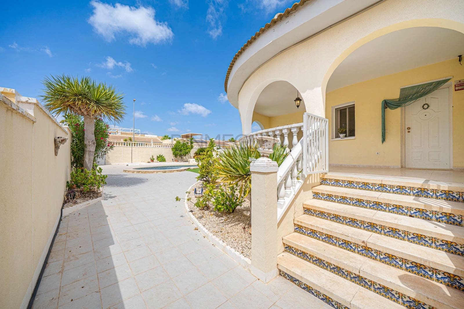 3 Zimmer Villa zu verkaufen in Dona Pepa mit Pool - 399.000 € (Ref: 10030554)