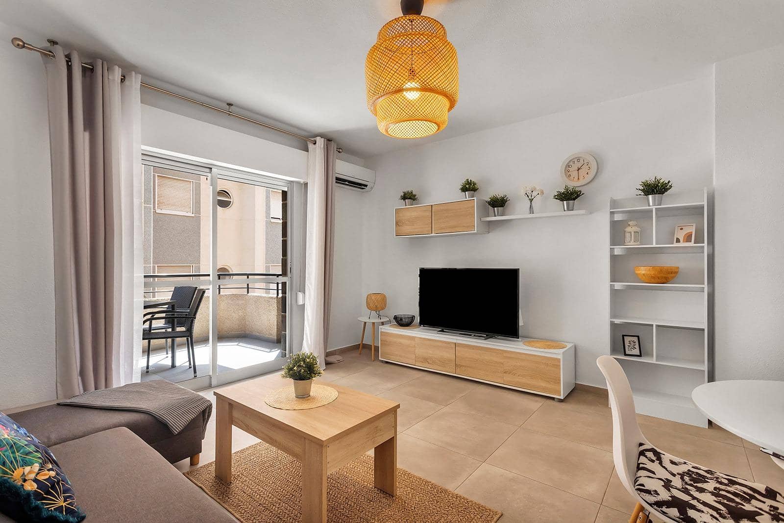 3 makuuhuone Asunto myytävänä paikassa Torrevieja - 200 000 € (Ref: 10075661)