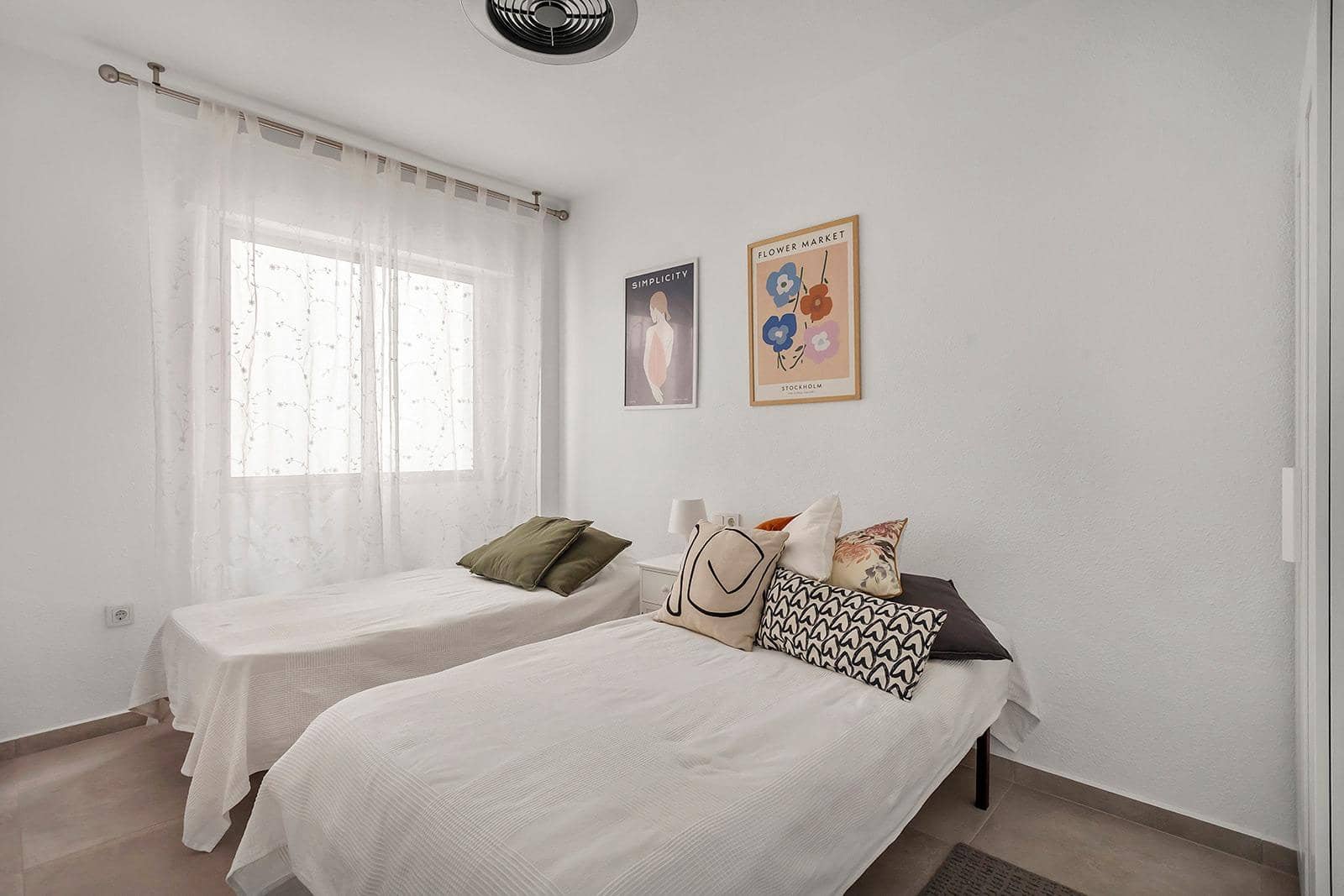 3 makuuhuone Asunto myytävänä paikassa Torrevieja - 200 000 € (Ref: 10075661)