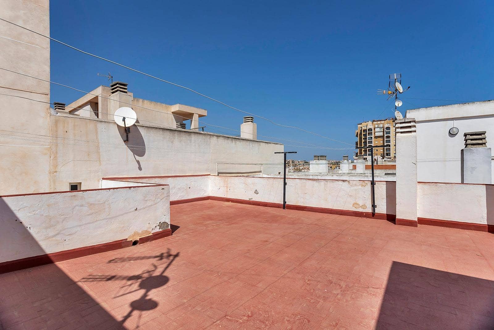 3 makuuhuone Asunto myytävänä paikassa Torrevieja - 200 000 € (Ref: 10075661)