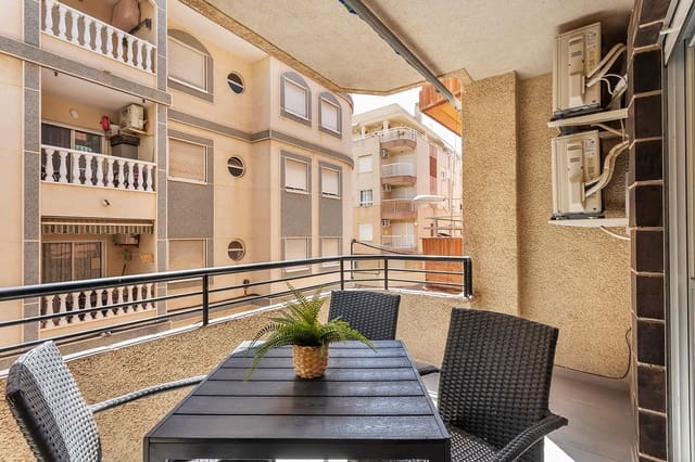3 makuuhuone Asunto myytävänä paikassa Playa de los Locos, Torrevieja - 200 000 € (Ref: 10075661)