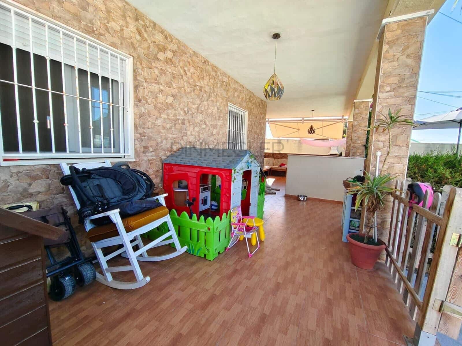 3 soveværelse Villa til salg i Torrevieja med swimmingpool - € 410.000 (Ref: 10081225)
