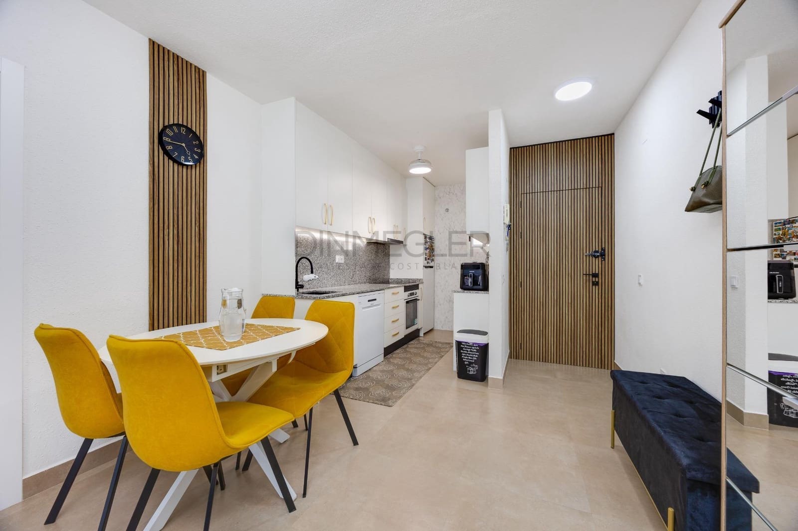 2 bedroom Penthouse for sale in Torrevieja - € 190,000 (Ref: 10098420)