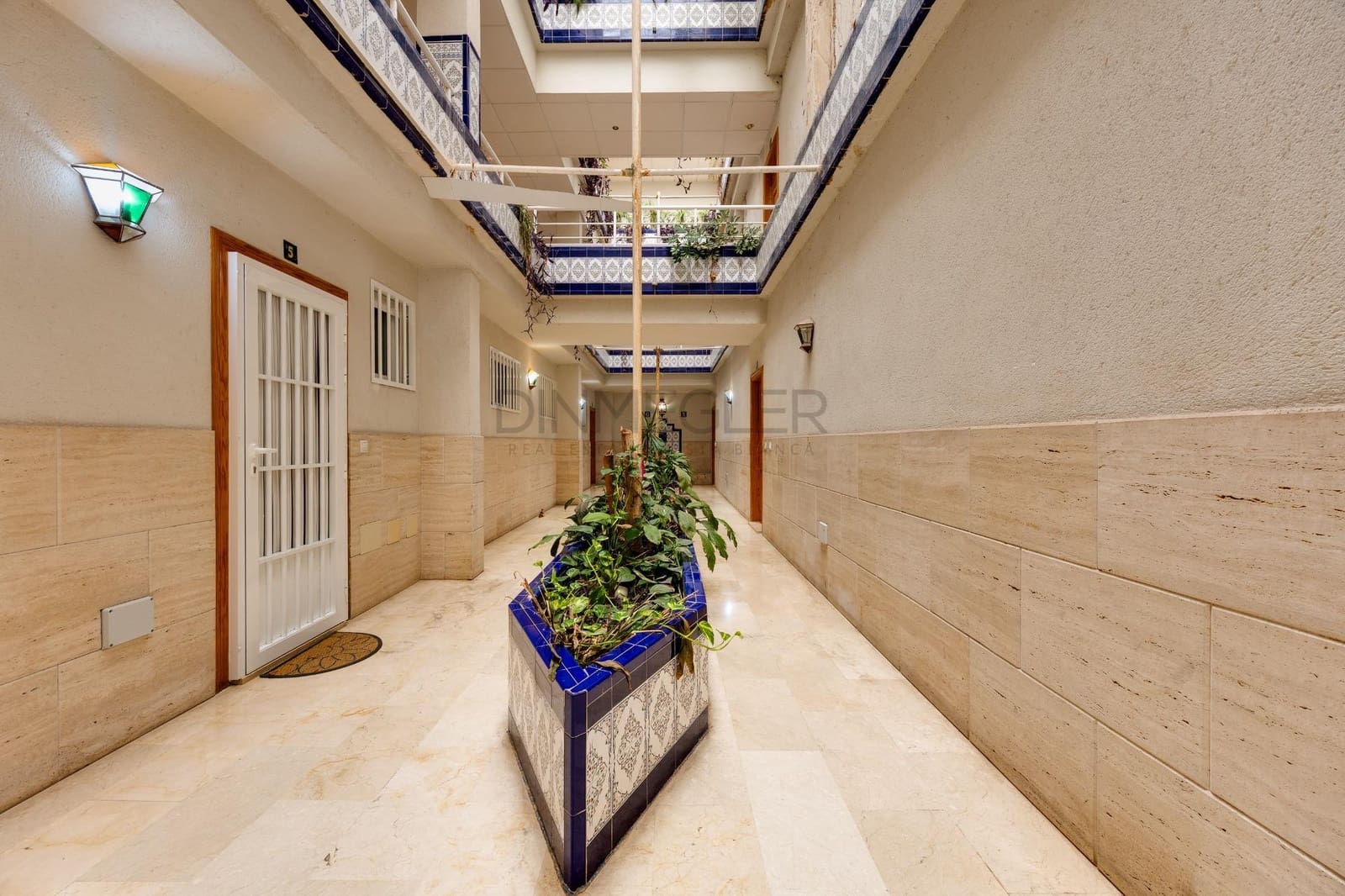 2 bedroom Penthouse for sale in Torrevieja - € 190,000 (Ref: 10098420)
