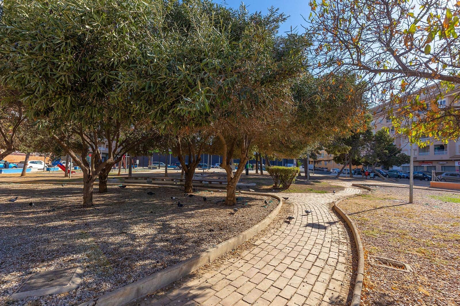 Piso de 2 habitaciones en Torrevieja en venta con piscina - 127.000 € (Ref: 10102620)