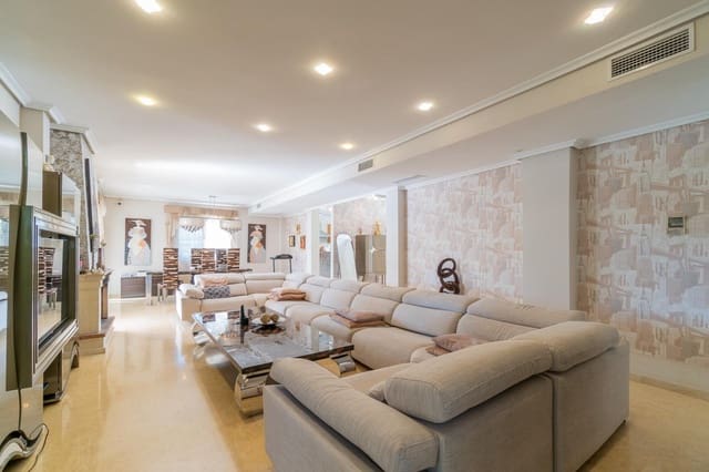 Chalet de 5 habitaciones en La Mata, Torrevieja en venta con piscina - 1.090.000 € (Ref: 10129475)