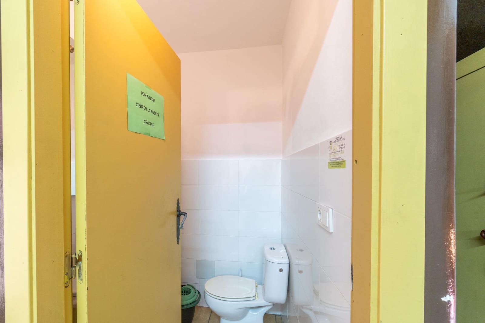 Erhverv til salg i Torrevieja - € 240.000 (Ref: 10132024)