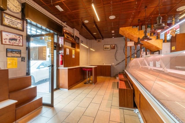 Local Commercial à vendre à Torrevieja - 240 000 € (Ref: 10132024)
