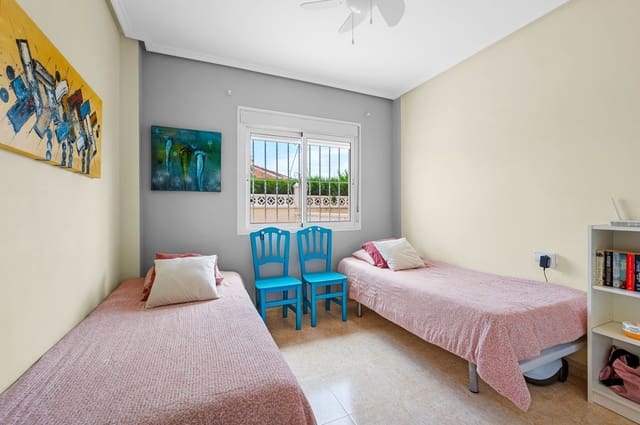 Adosado de 3 habitaciones en Doña Pepa, Rojales en venta con piscina - 269.000 € (Ref: 10136070)
