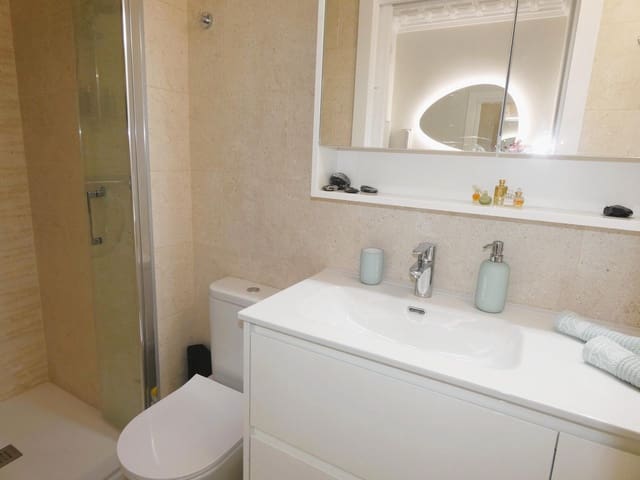 2 Zimmer Apartment zu verkaufen in Playa del Acequión, Torrevieja mit Pool - 339.000 € (Ref: 10155289)