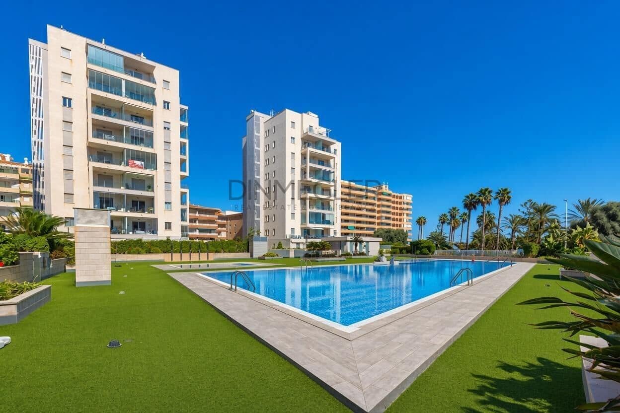 2 camera da letto Appartamento in vendita in Torrevieja con piscina garage - 350.000 € (Rif: 10175232)
