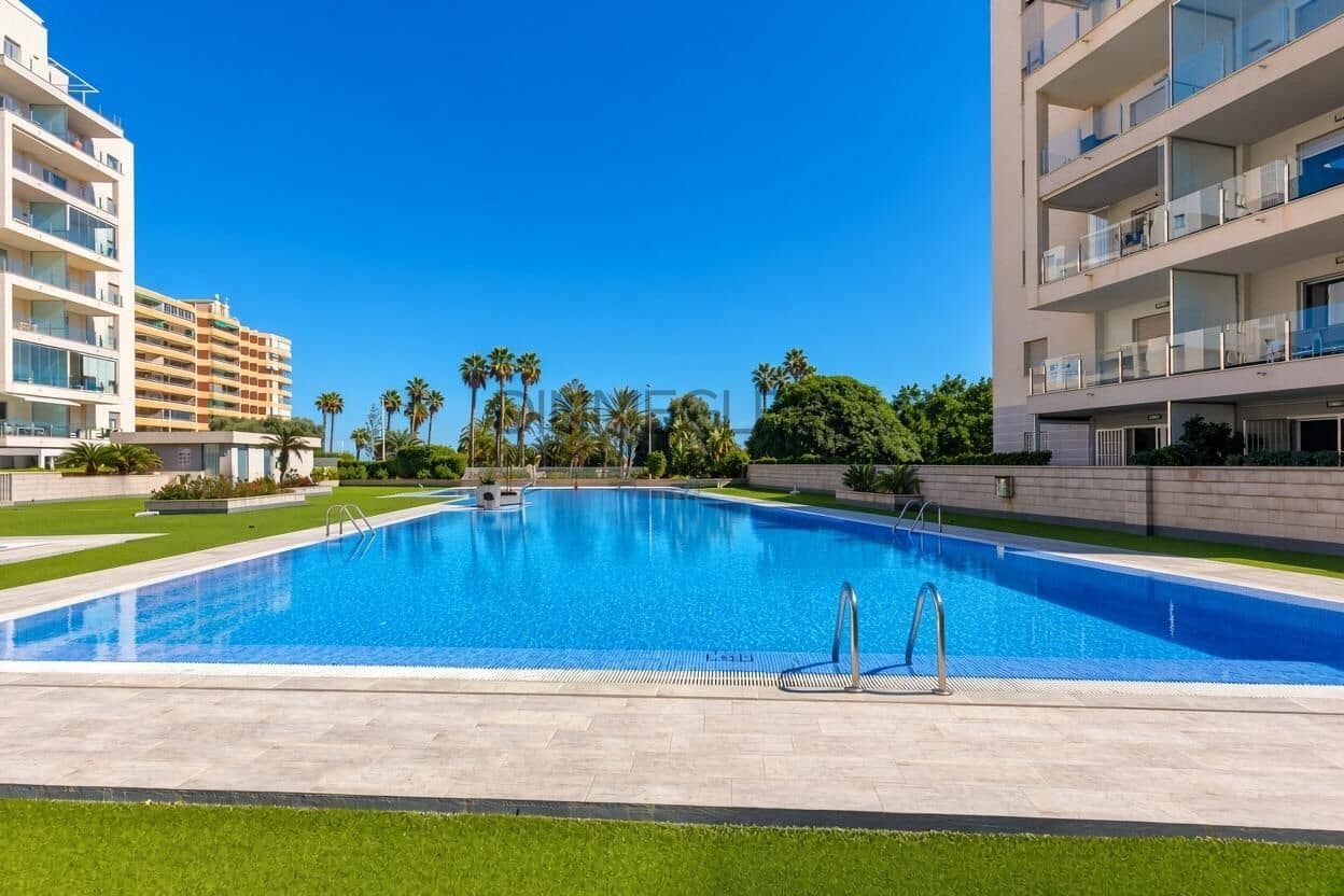 2 camera da letto Appartamento in vendita in Torrevieja con piscina garage - 350.000 € (Rif: 10175232)