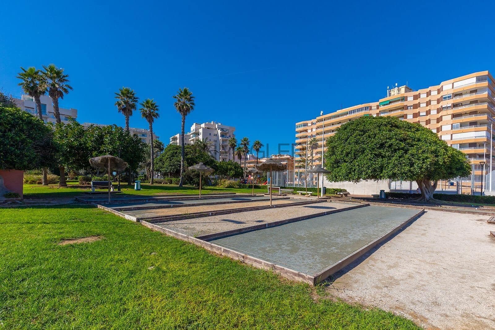 2 camera da letto Appartamento in vendita in Torrevieja con piscina garage - 350.000 € (Rif: 10175232)