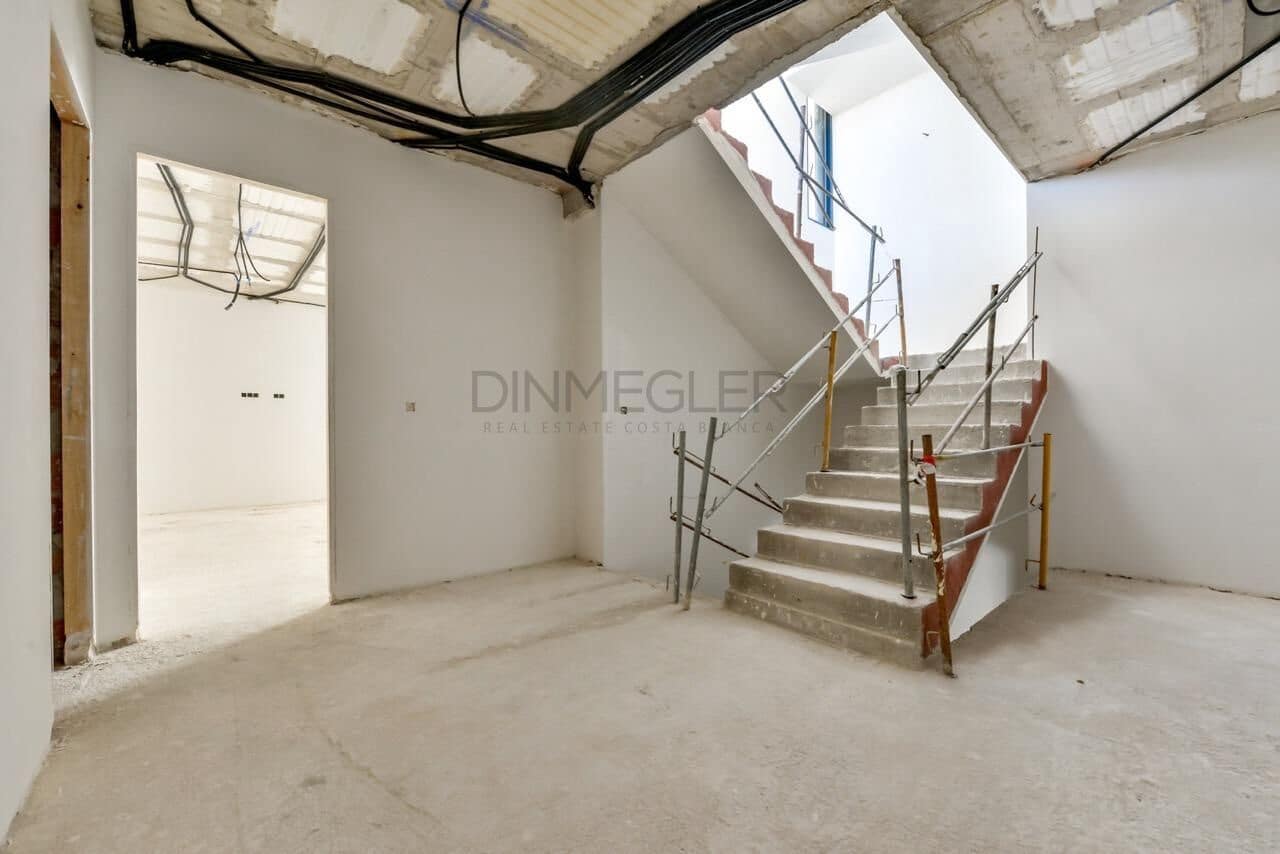 8 bedroom Villa for sale in Finestrat with garage - € 4,450,000 (Ref: 7618286)