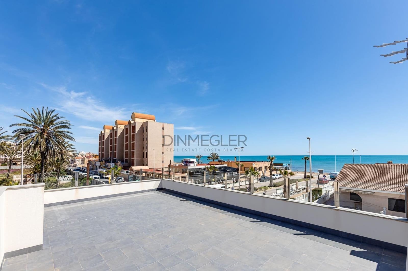 4 chambre Villa/Maison à vendre à Torrevieja avec piscine - 940 000 € (Ref: 8572396)