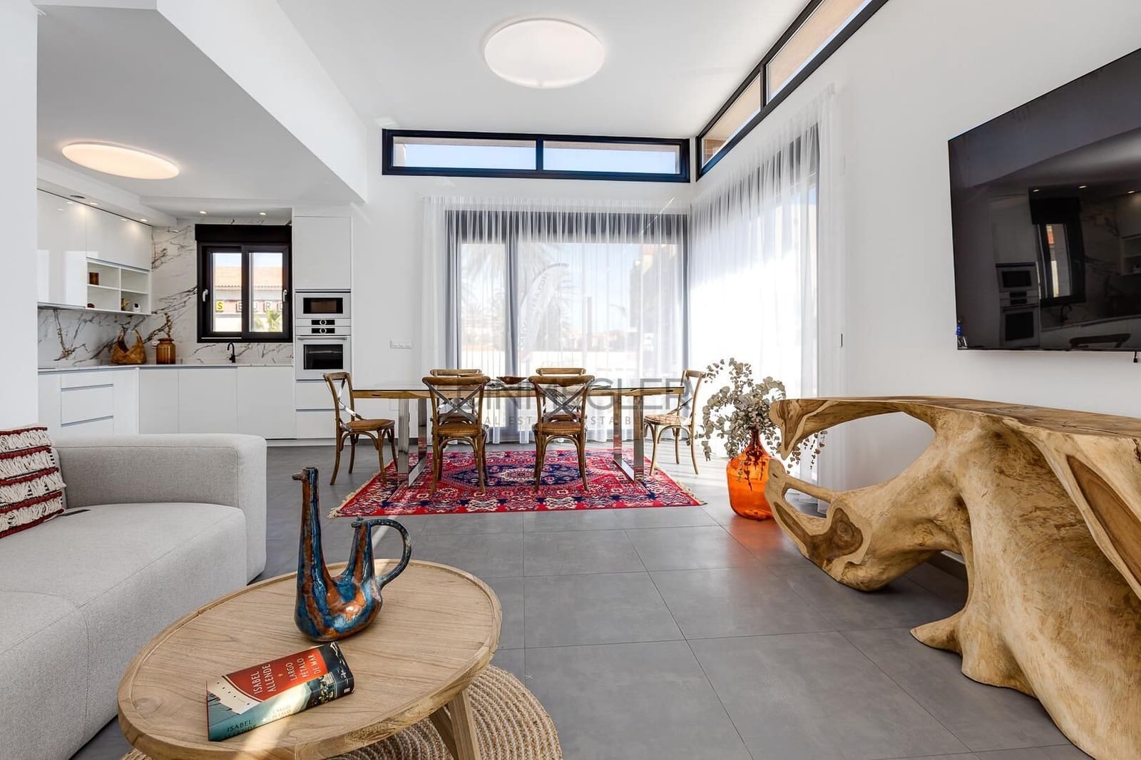 4 chambre Villa/Maison à vendre à Torrevieja avec piscine - 940 000 € (Ref: 8572396)