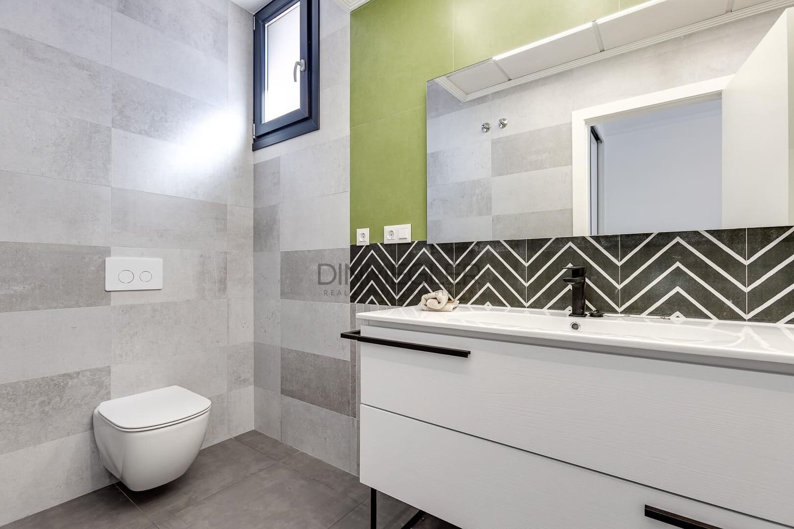 4 chambre Villa/Maison à vendre à Torrevieja avec piscine - 940 000 € (Ref: 8572396)