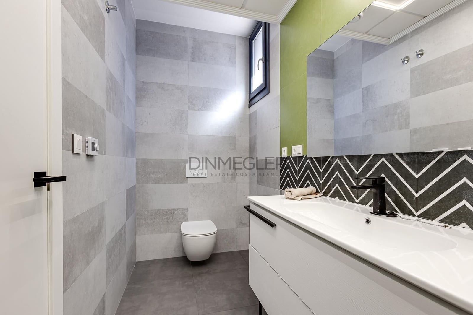 4 chambre Villa/Maison à vendre à Torrevieja avec piscine - 940 000 € (Ref: 8572396)