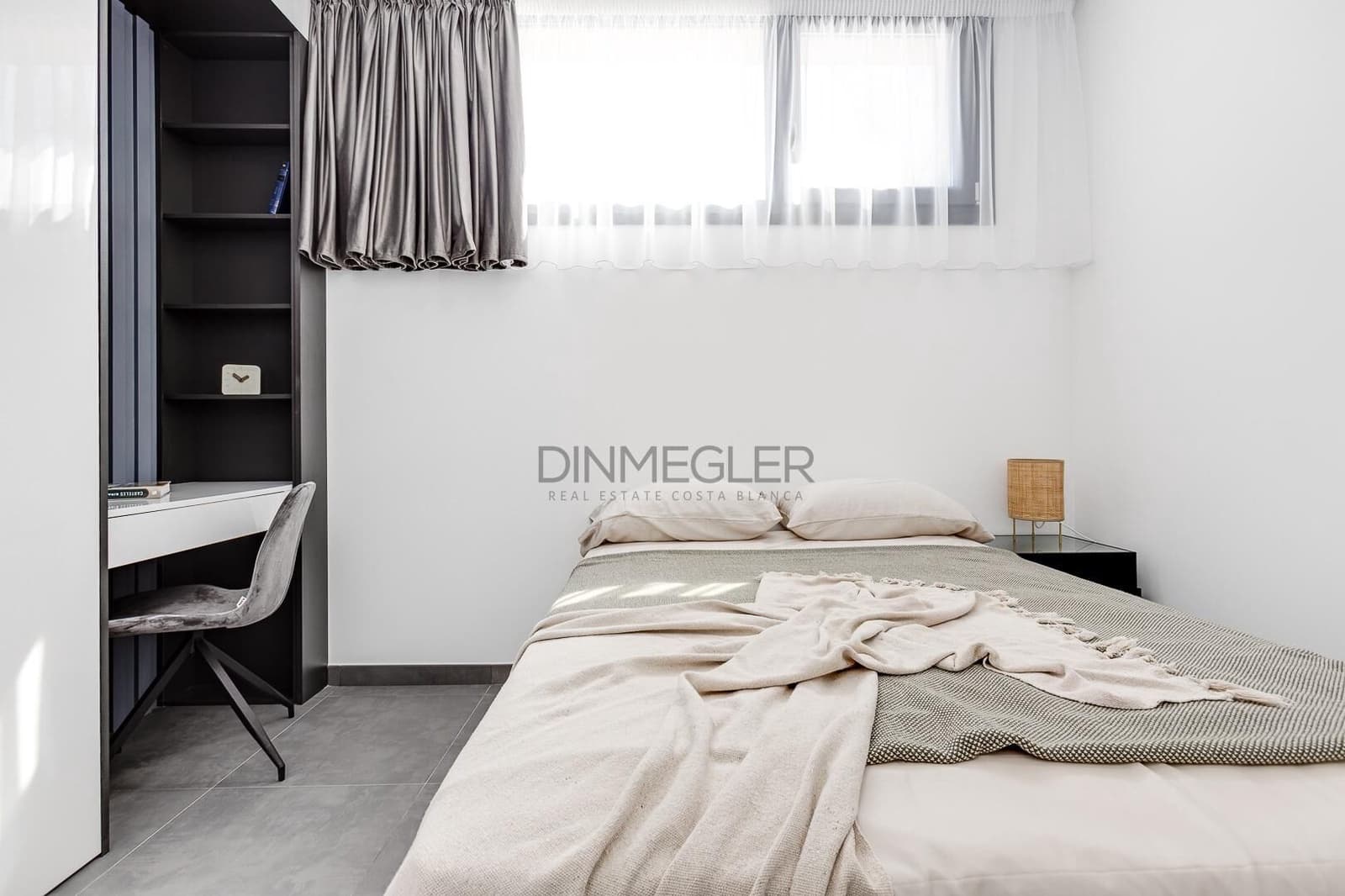 4 chambre Villa/Maison à vendre à Torrevieja avec piscine - 940 000 € (Ref: 8572396)