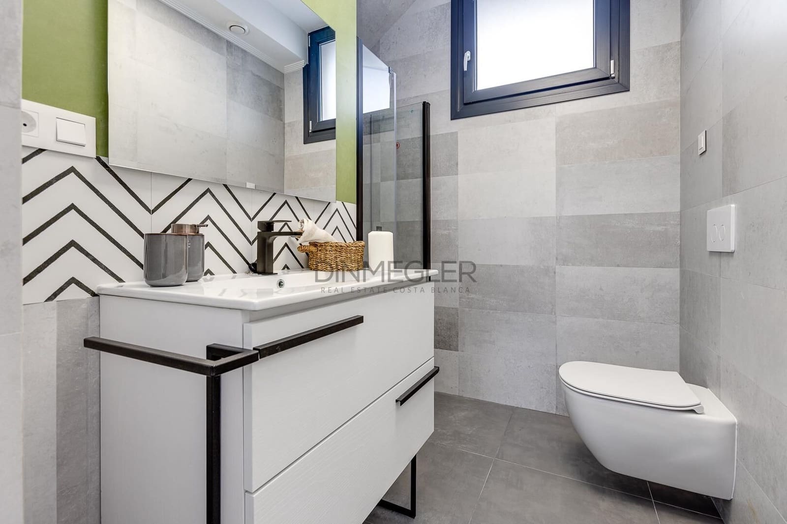 4 chambre Villa/Maison à vendre à Torrevieja avec piscine - 940 000 € (Ref: 8572396)