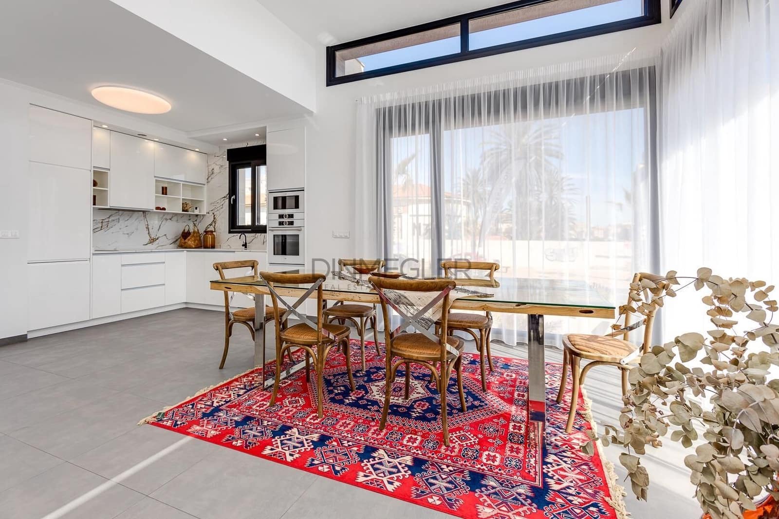 4 chambre Villa/Maison à vendre à Torrevieja avec piscine - 940 000 € (Ref: 8572396)