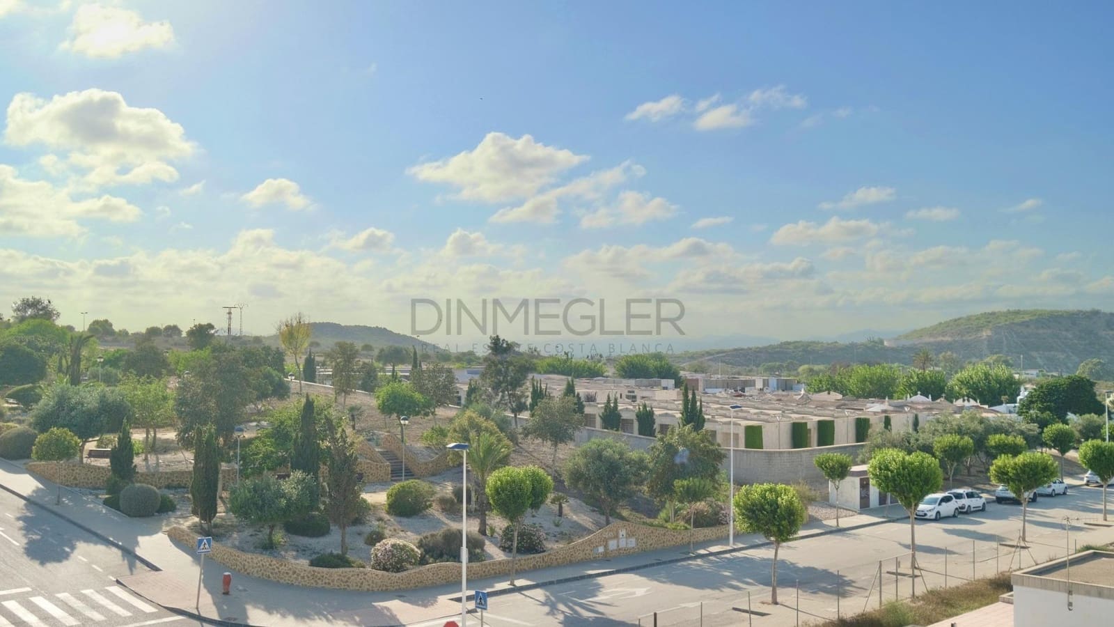 4 slaapkamer Halfvrijstaande villa te koop in Guardamar del Segura met zwembad - € 507.050 (Ref: 8646033)