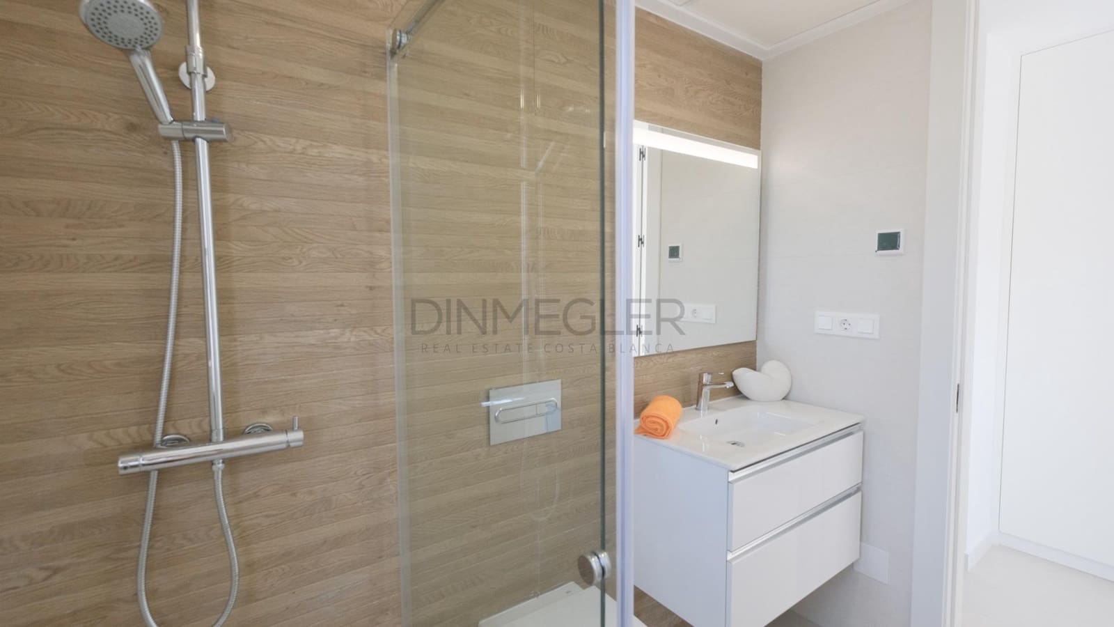 4 slaapkamer Halfvrijstaande villa te koop in Guardamar del Segura met zwembad - € 507.050 (Ref: 8646033)