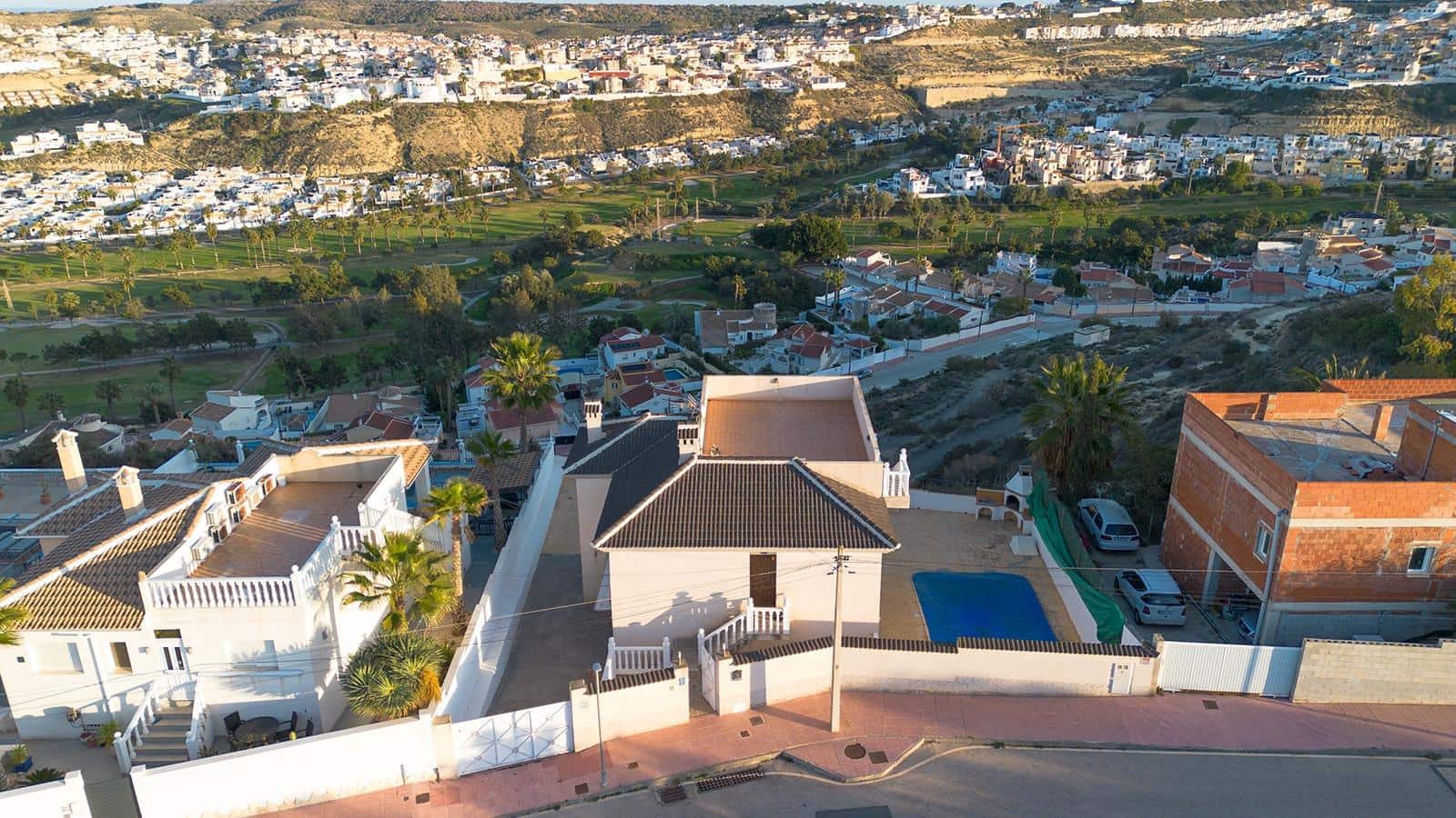 5 soveværelse Villa til salg i Rojales med swimmingpool - € 449.000 (Ref: 8752462)