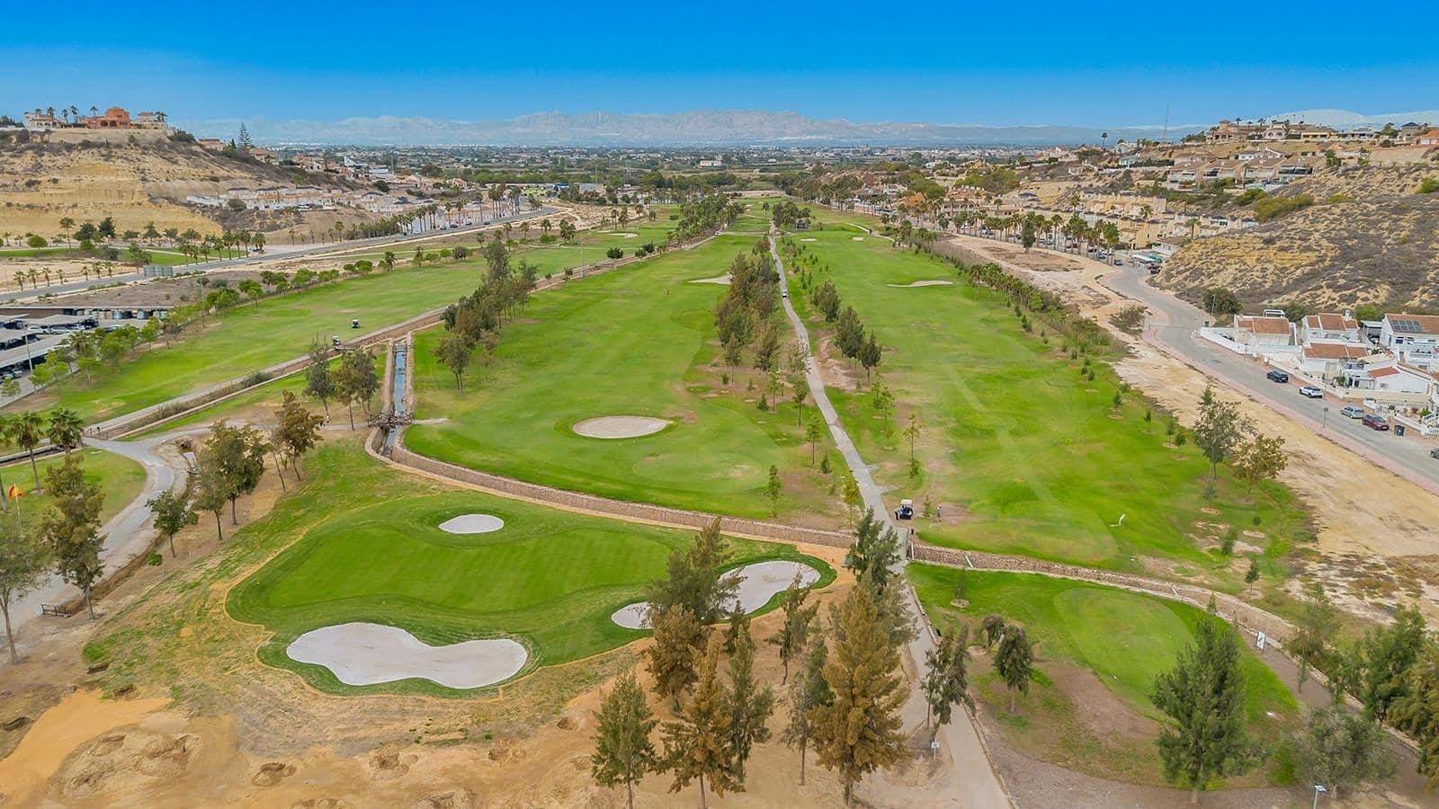 5 soveværelse Villa til salg i Rojales med swimmingpool - € 449.000 (Ref: 8752462)