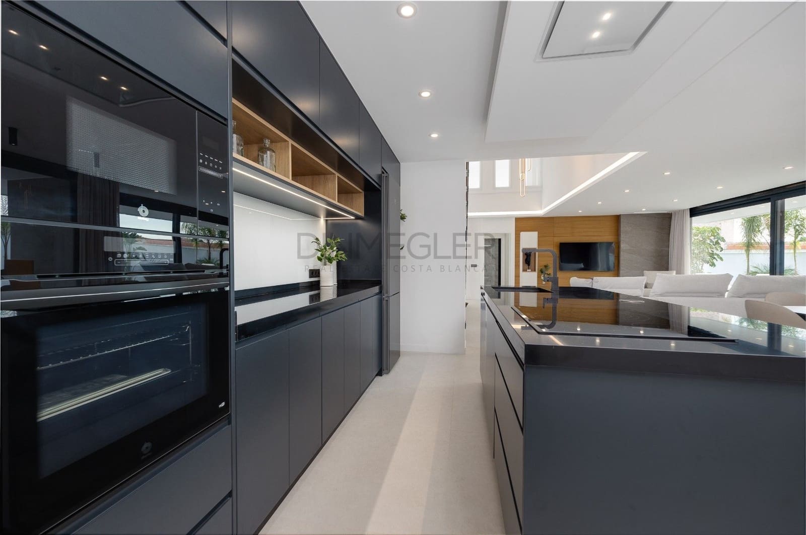 3 makuuhuone Huvila myytävänä paikassa Ciudad Quesada mukana uima-altaan - 925 000 € (Ref: 8765285)