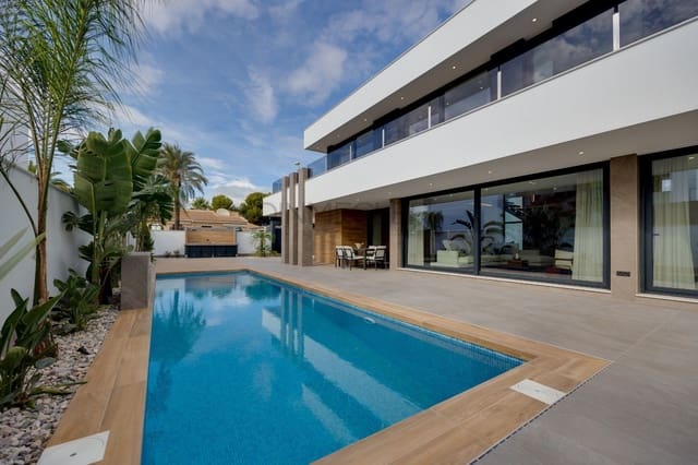 3 bedroom Villa for sale in Ciudad Quesada, Rojales with pool - € 925,000 (Ref: 8765285)