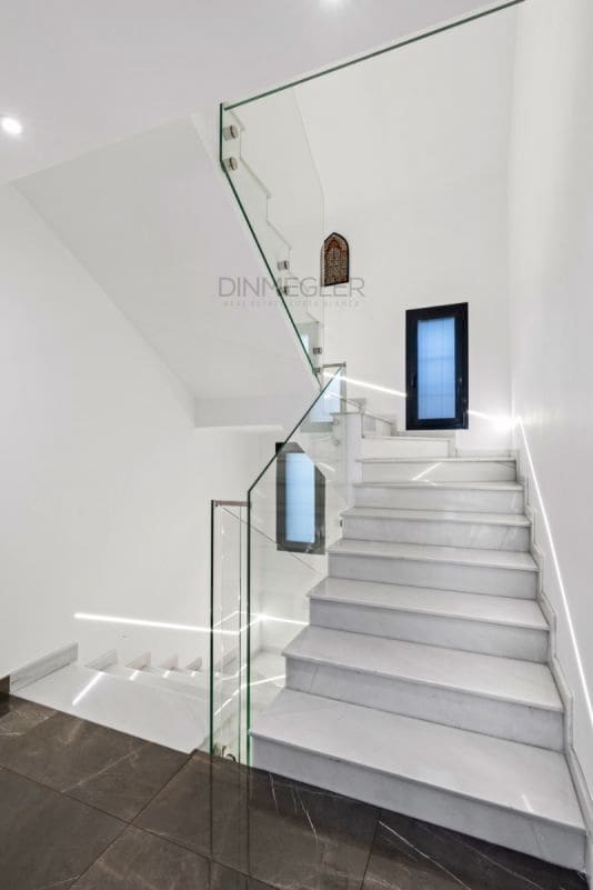 5 soverom Villa til salgs i San Juan de Alicante / Sant Joan d'Alacant med svømmebasseng garasje - € 1 365 000 (Ref: 8926611)