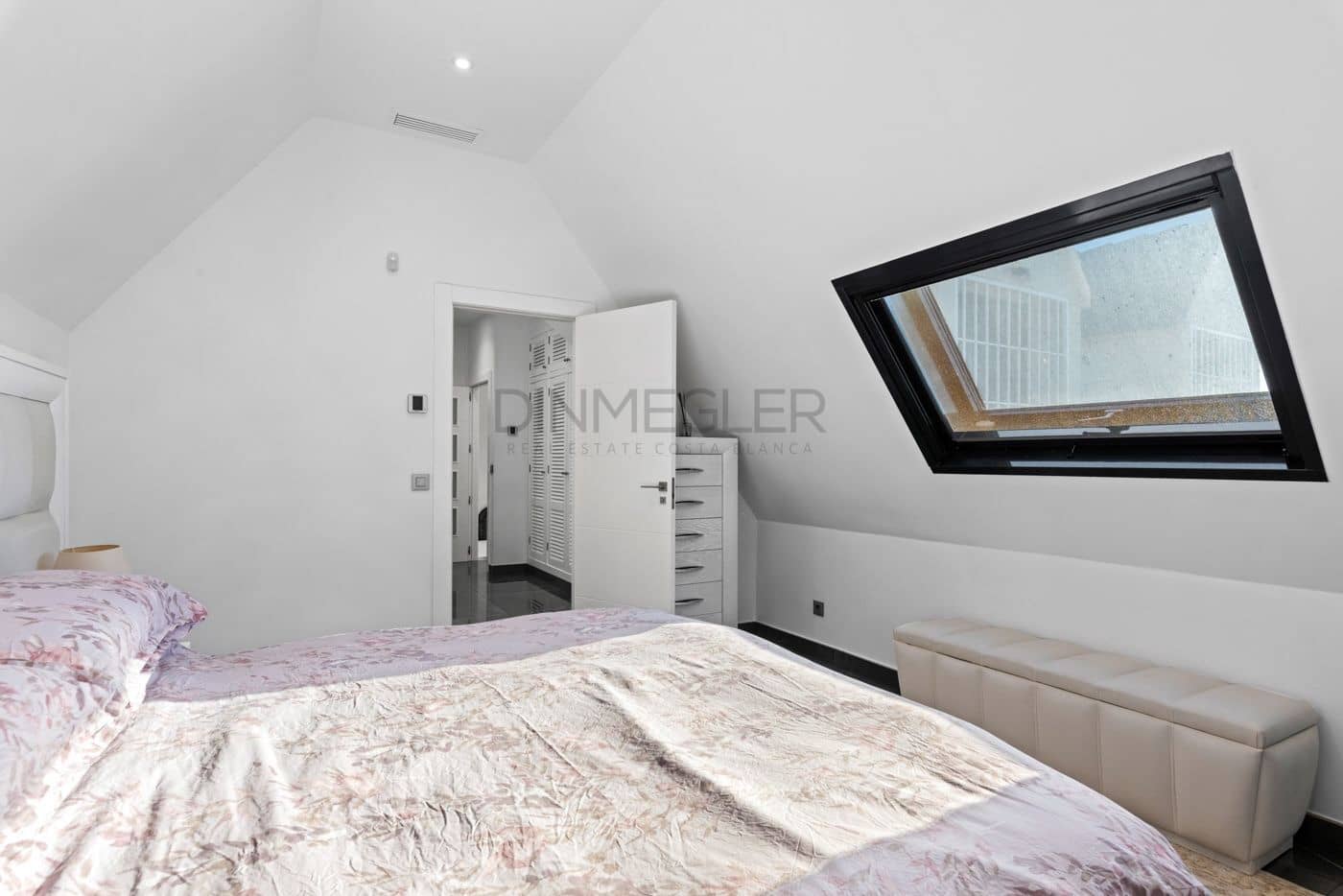 5 soverom Villa til salgs i San Juan de Alicante / Sant Joan d'Alacant med svømmebasseng garasje - € 1 365 000 (Ref: 8926611)