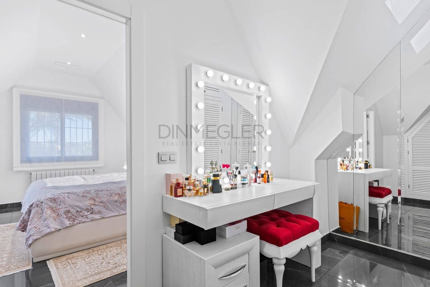 5 soverom Villa til salgs i San Juan de Alicante / Sant Joan d'Alacant med svømmebasseng garasje - € 1 365 000 (Ref: 8926611)