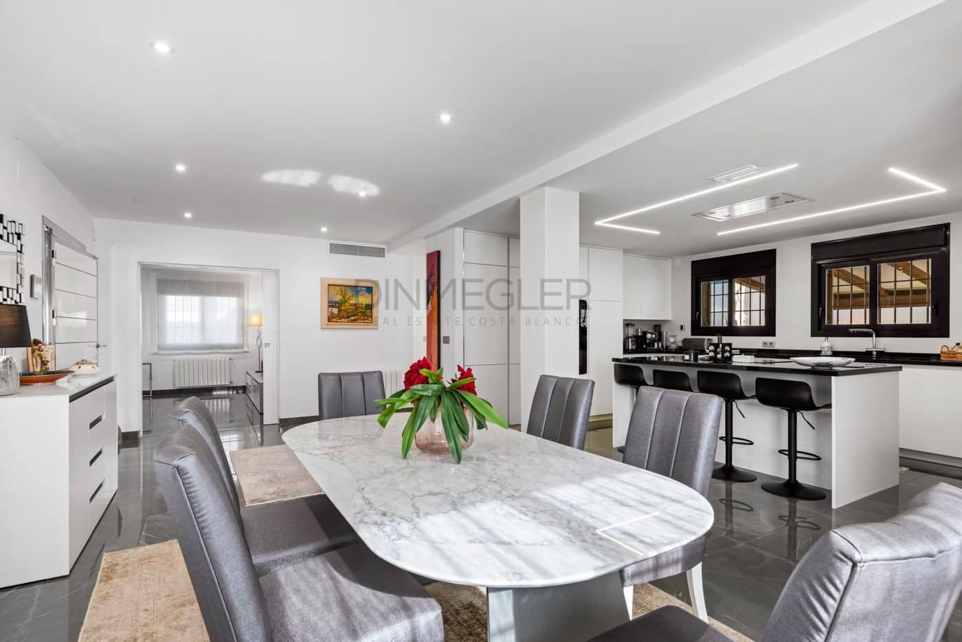 5 soverom Villa til salgs i San Juan de Alicante / Sant Joan d'Alacant med svømmebasseng garasje - € 1 365 000 (Ref: 8926611)