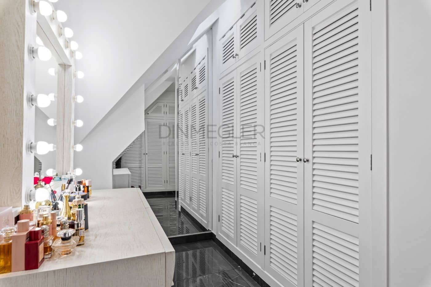 5 soverom Villa til salgs i San Juan de Alicante / Sant Joan d'Alacant med svømmebasseng garasje - € 1 365 000 (Ref: 8926611)