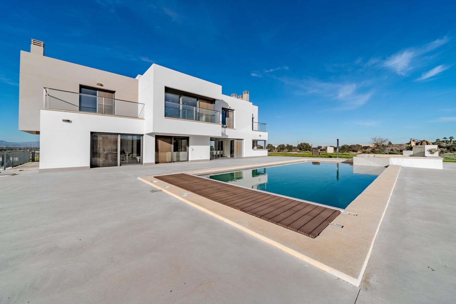 5 soverom Villa til salgs i La Marina med svømmebasseng garasje - € 990 000 (Ref: 8950653)