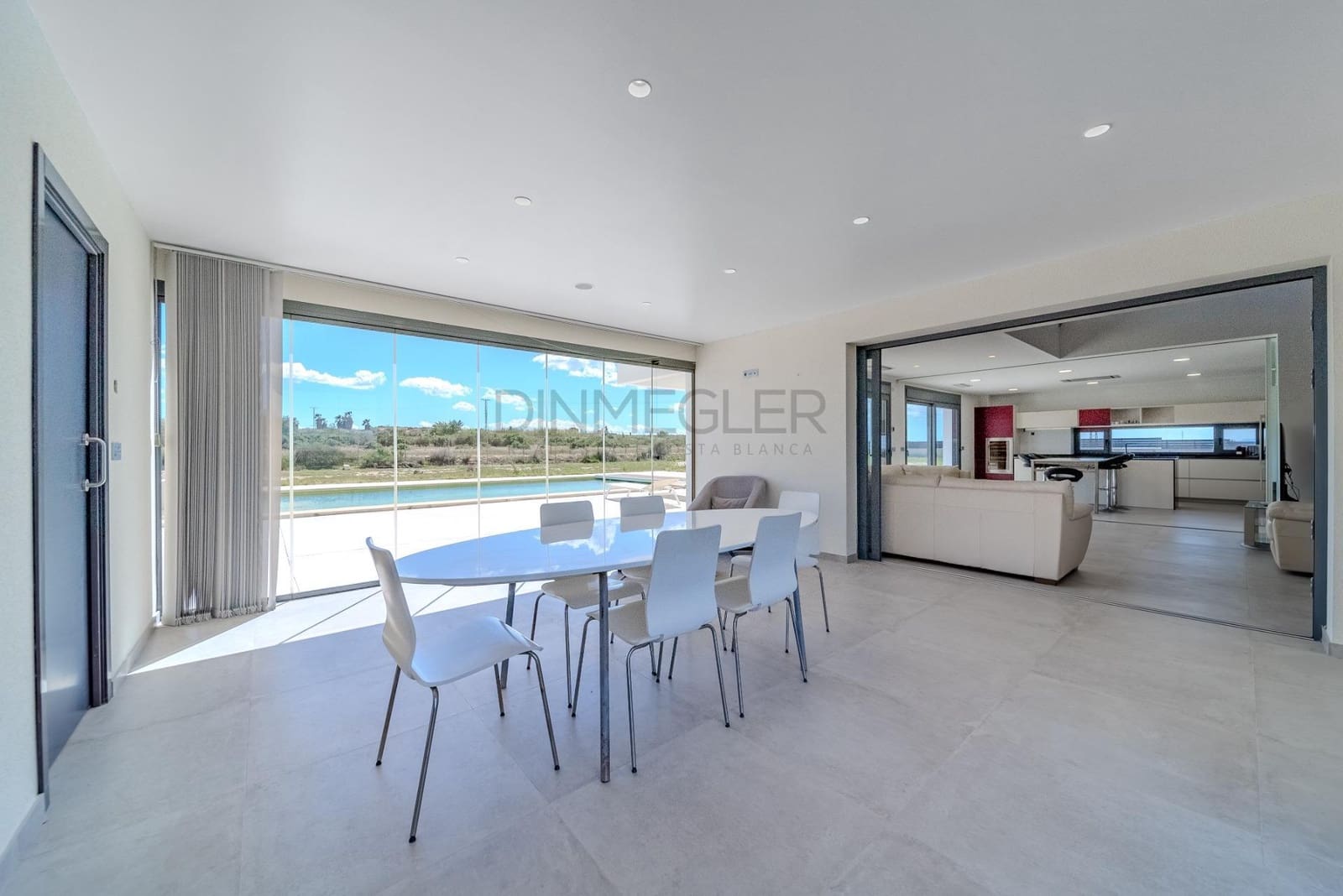 5 quarto Moradia para venda em La Marina com piscina garagem - 990 000 € (Ref: 8950654)