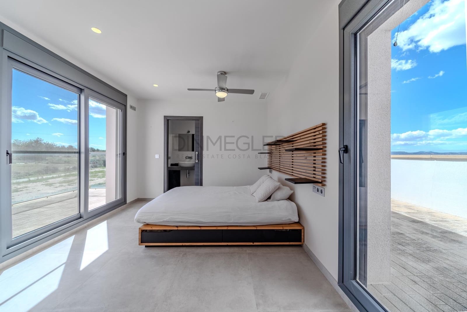 5 quarto Moradia para venda em La Marina com piscina garagem - 990 000 € (Ref: 8950654)