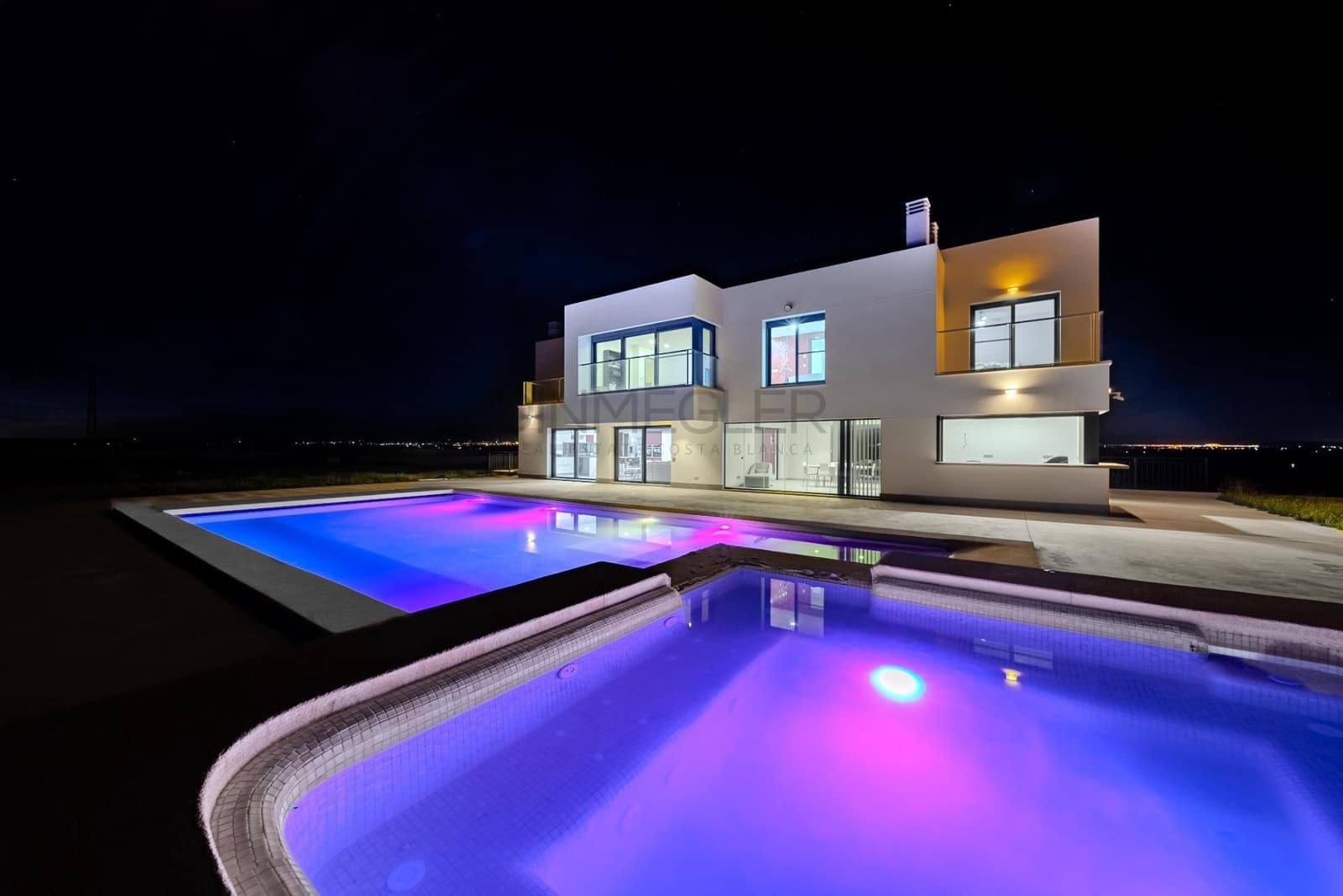 5 bedroom Villa for sale in La Marina with pool garage - € 990,000 (Ref: 8950654)