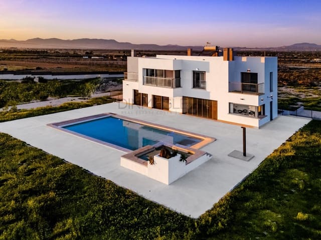 5 soveværelse Villa til salg i La Marina, Elche / Elx med swimmingpool garage - € 990.000 (Ref: 8950654)