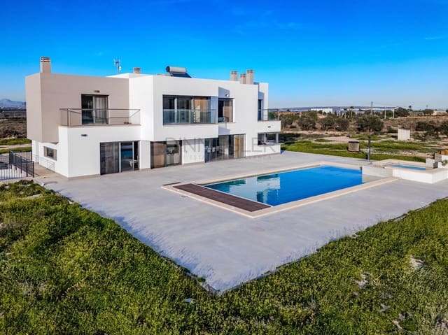 5 soveværelse Villa til salg i La Marina, Elche / Elx med swimmingpool garage - € 990.000 (Ref: 8950654)