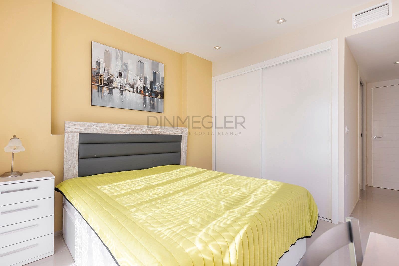 5 bedroom Villa for sale in La Zenia with pool - € 895,000 (Ref: 9007602)