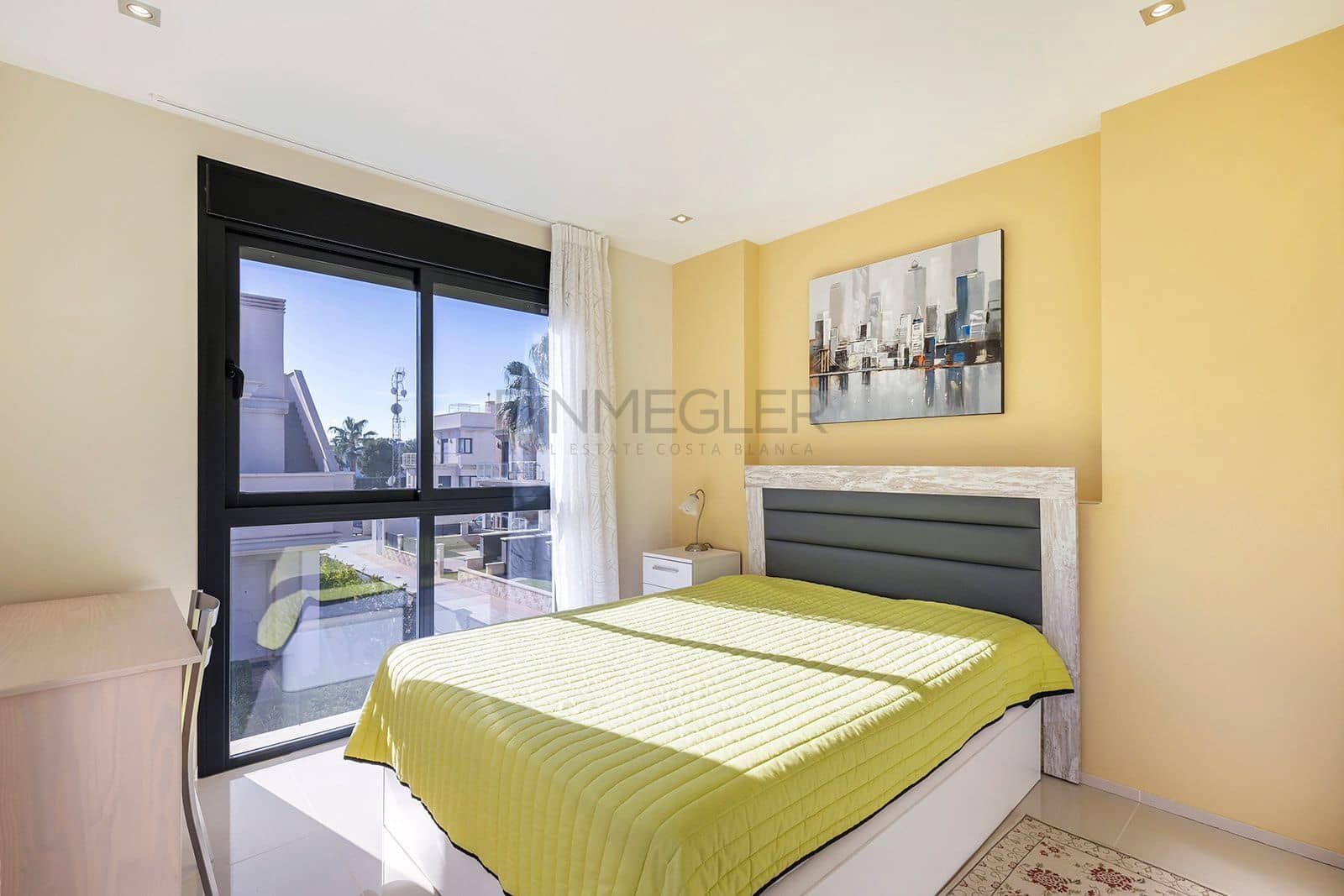 5 bedroom Villa for sale in La Zenia with pool - € 895,000 (Ref: 9007602)