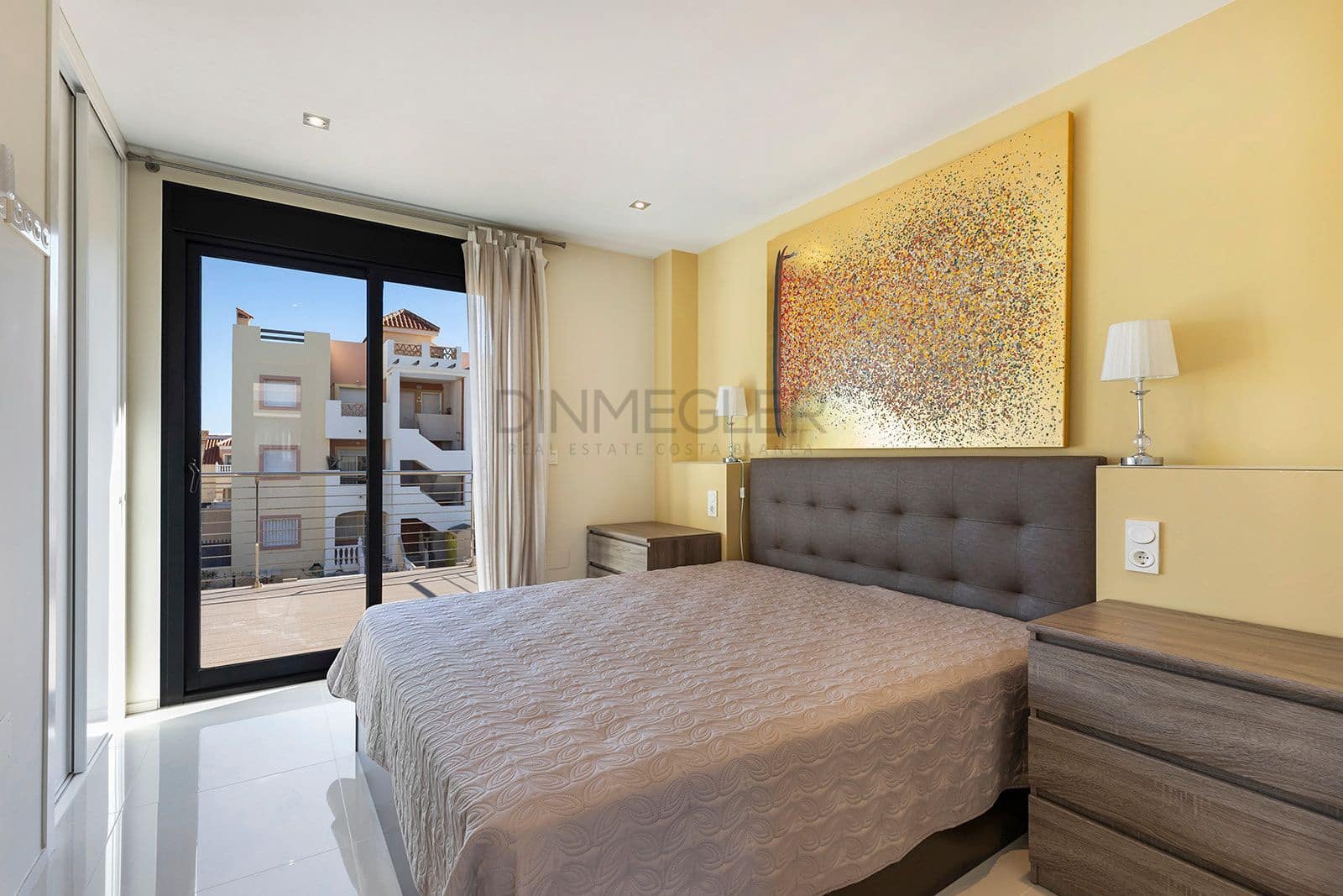 5 bedroom Villa for sale in La Zenia with pool - € 895,000 (Ref: 9007602)