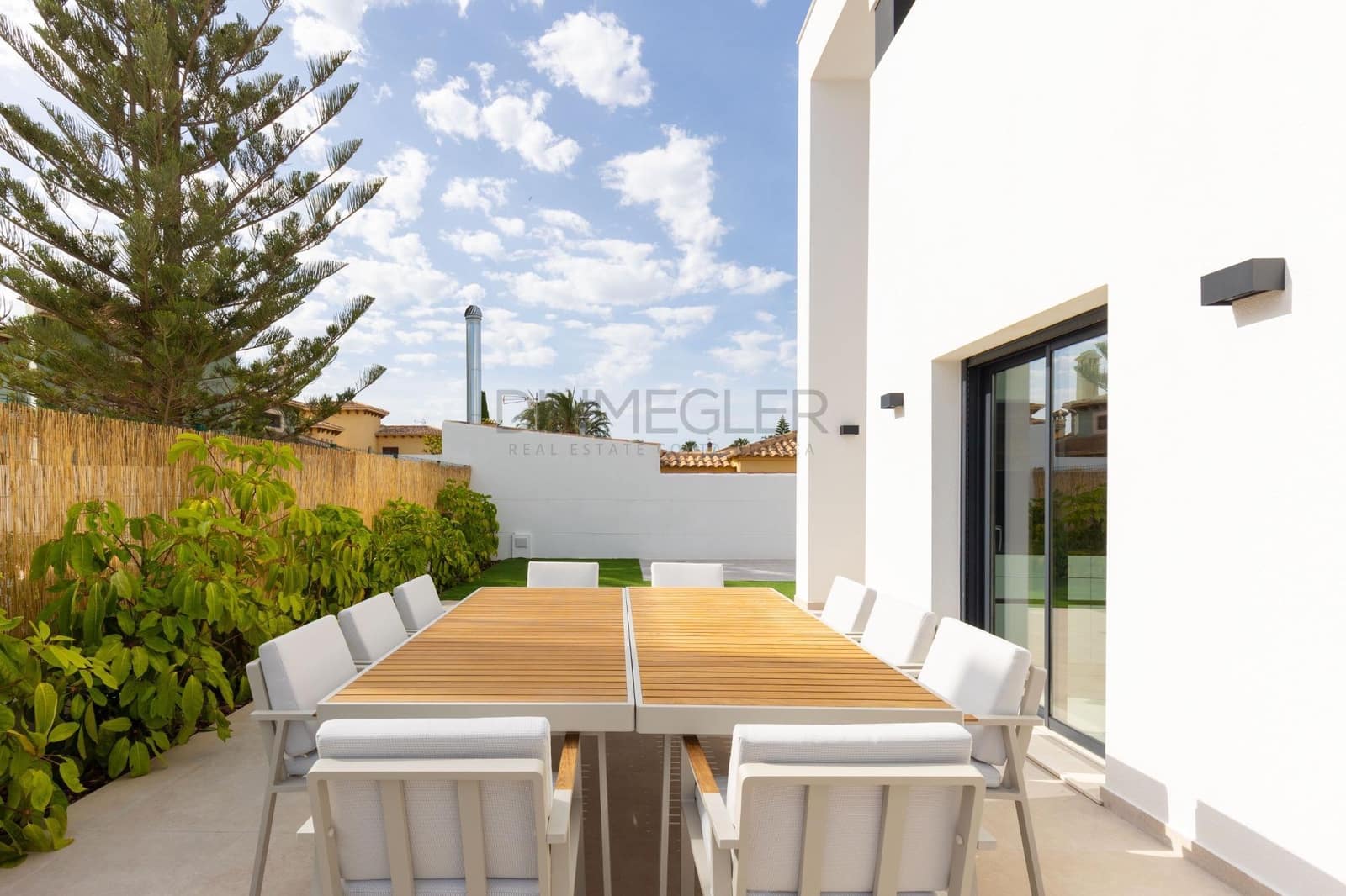 3 chambre Villa/Maison à vendre à Torrevieja avec piscine - 800 000 € (Ref: 9042146)